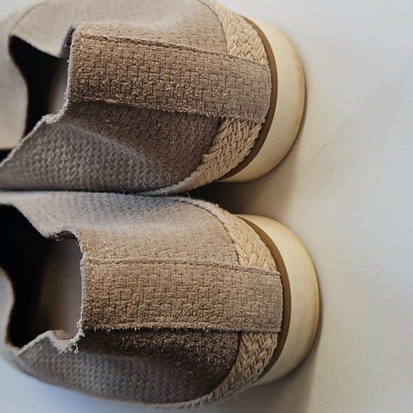 Donald Pliner Palm shoes size 9 1/2 medium - Picture 4 of 12